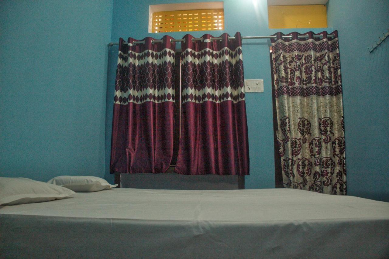 Vishnu Rest House Bénarès Extérieur photo